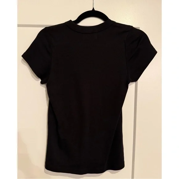 Arq Tee in Black - Picture 2 of 4